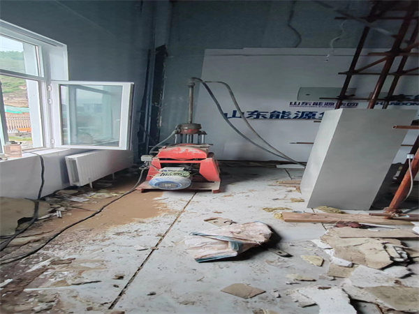 平塘地基基础下沉墙体裂缝加固注浆顶升施工